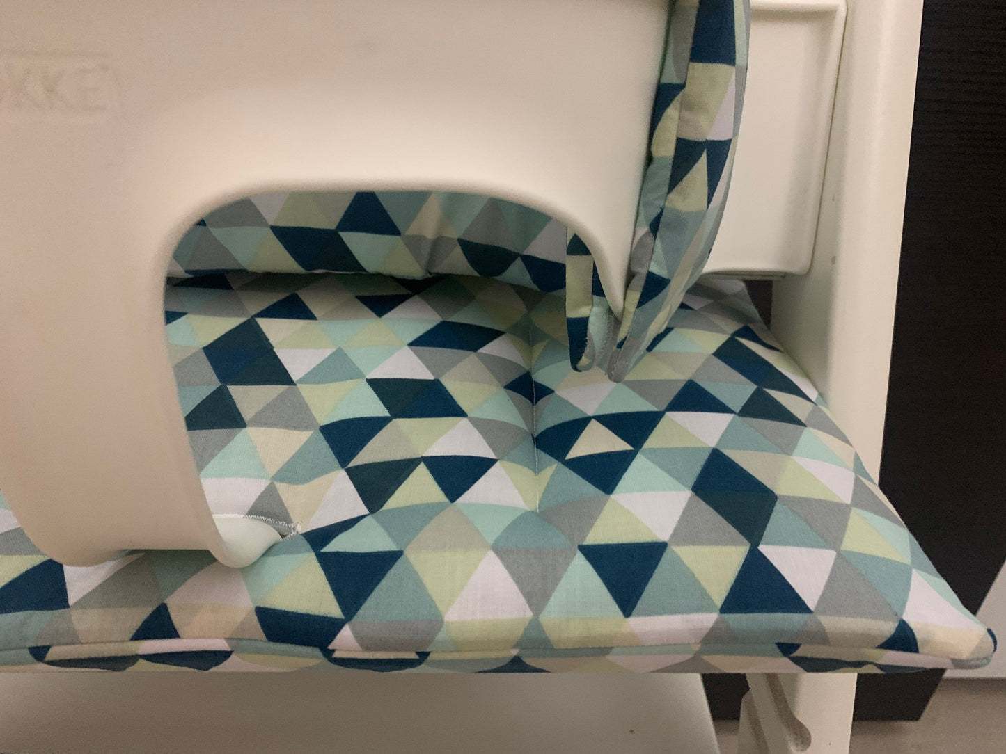 Tripp Trapp Sitzkissen Kissenset für Stokke Hochstuhl - Dreiecke Menthol