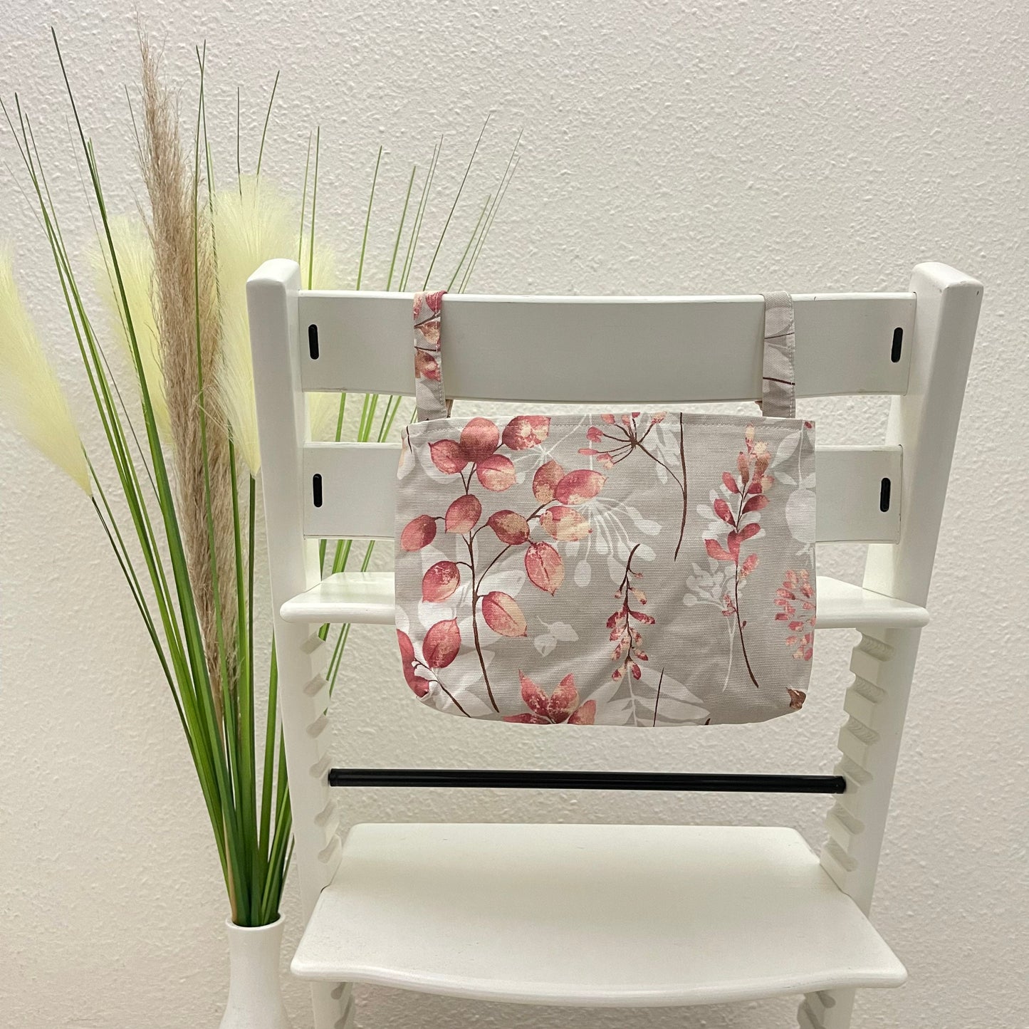 Abwaschbares Utensilo für Tripp Trapp oder Hauck Alpha Hochstuhl, Hochstuhltasche - Blüten rötlich